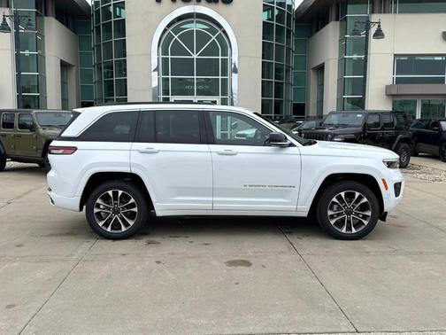 2025 Jeep Grand Cherokee Overland