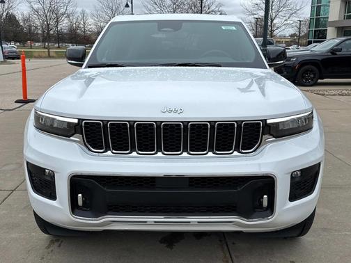 2025 Jeep Grand Cherokee Overland