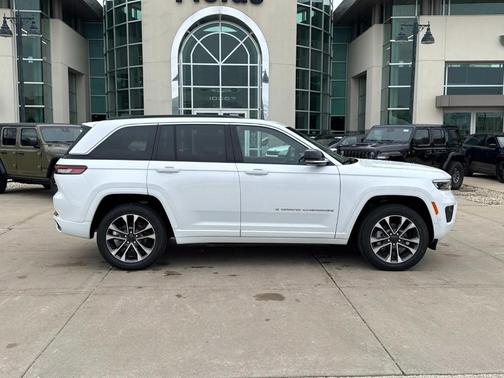 2025 Jeep Grand Cherokee Overland