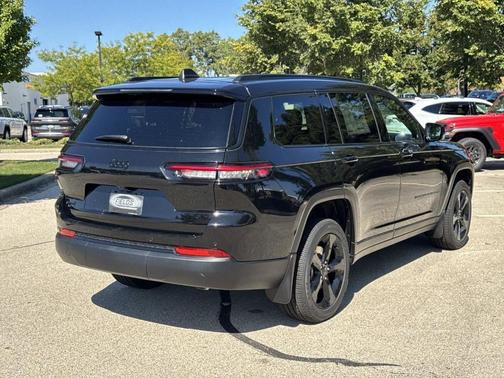 2025 Jeep Grand Cherokee L Laredo