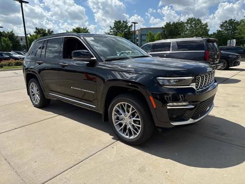 2025 Jeep Grand Cherokee Summit
