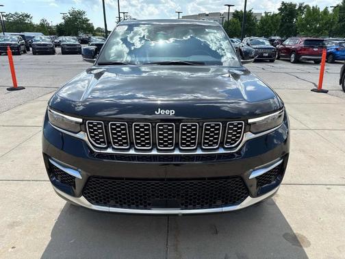 2025 Jeep Grand Cherokee Summit
