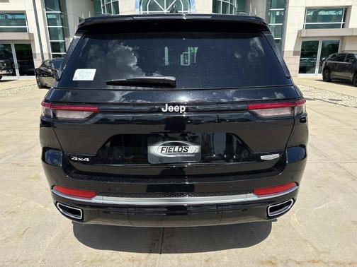 2025 Jeep Grand Cherokee Summit