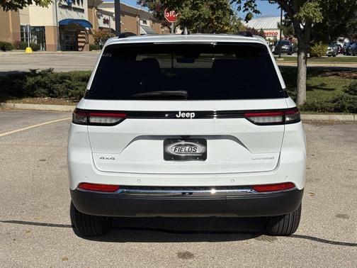 2025 Jeep Grand Cherokee Laredo