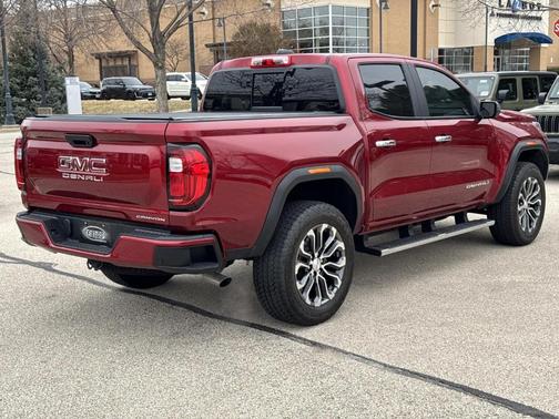 2023 GMC Canyon Denali