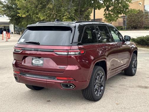 2025 Jeep Grand Cherokee Summit