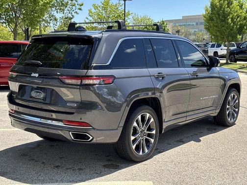 Metallic 2024 Jeep Grand Cherokee Overland