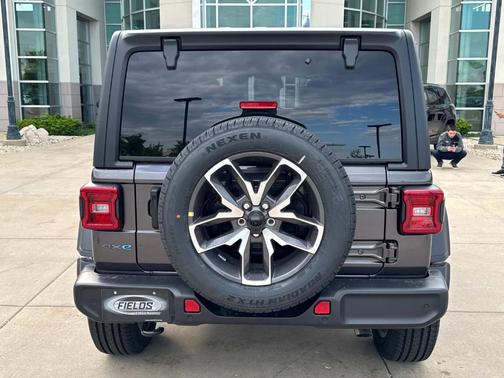 2025 Jeep Wrangler 4xe Sport