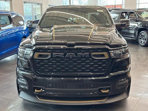Brilliant Black 2026 RAM 1500 Big Horn