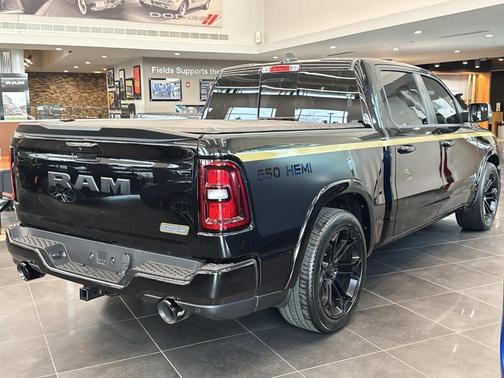 Brilliant Black 2026 RAM 1500 Big Horn