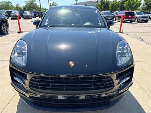 2021 Porsche Macan Base