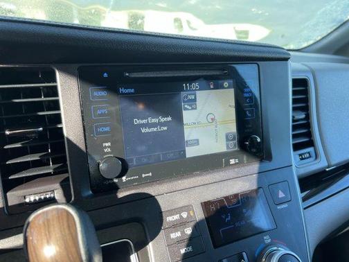 2017 Toyota Sienna XLE Premium