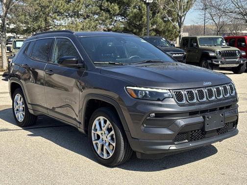 2023 Jeep Compass Latitude Lux