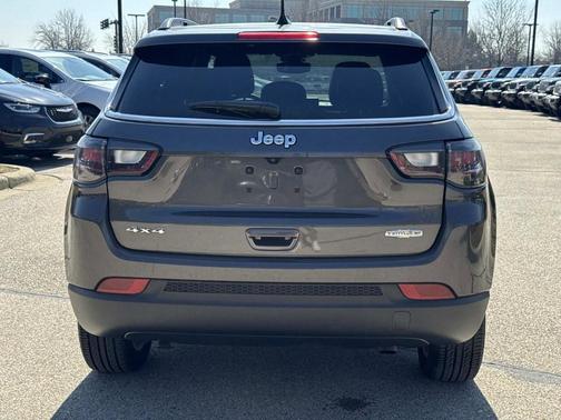 2023 Jeep Compass Latitude Lux
