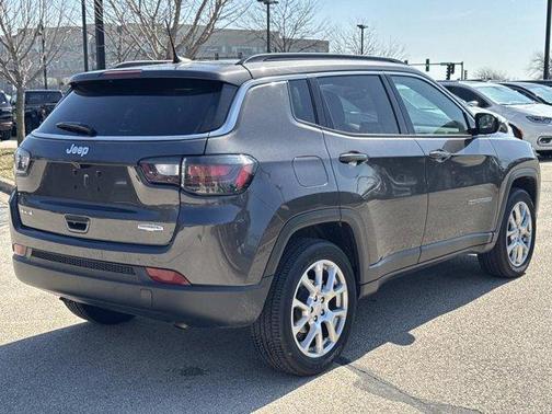 2023 Jeep Compass Latitude Lux