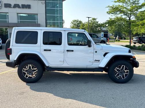2025 Jeep Wrangler Sahara