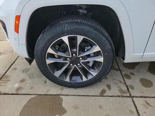 2025 Jeep Grand Cherokee L Overland