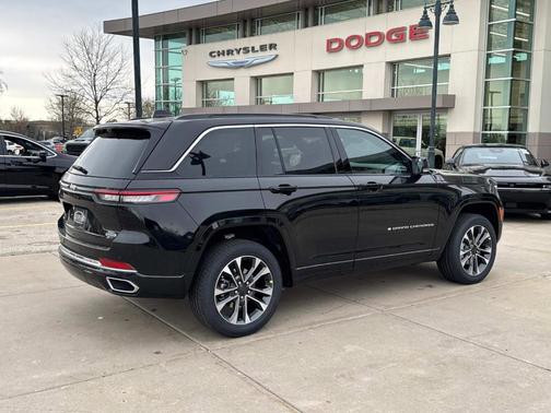 2025 Jeep Grand Cherokee Overland