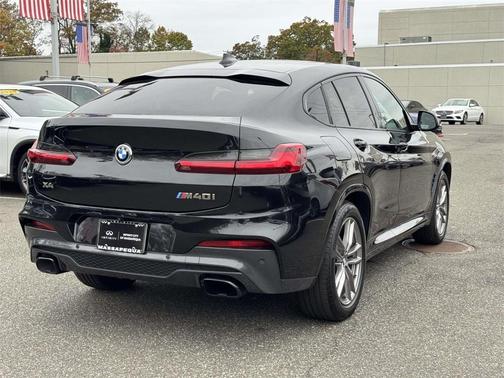 2021 BMW X4 M40i
