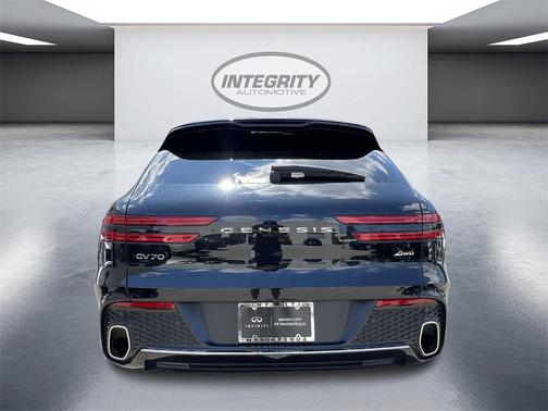 2025 Genesis GV70 2.5T