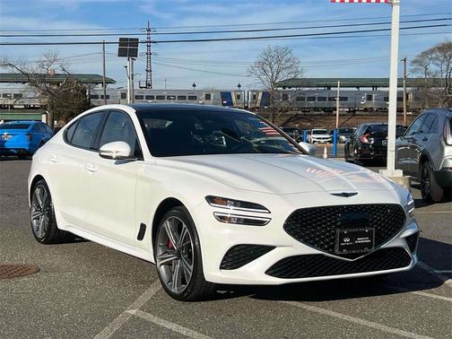 2025 Genesis G70 2.5T