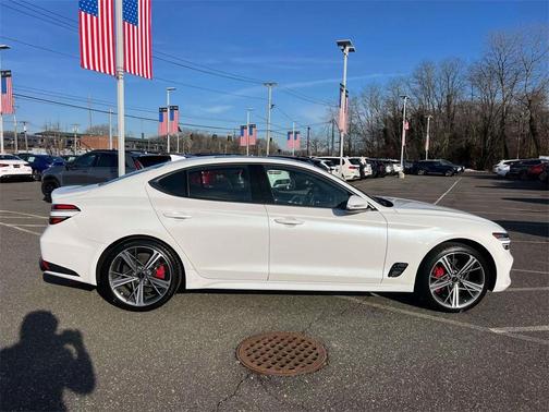 2025 Genesis G70 2.5T