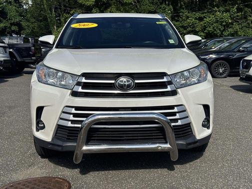Blizzard Pearl 2017 Toyota Highlander XLE