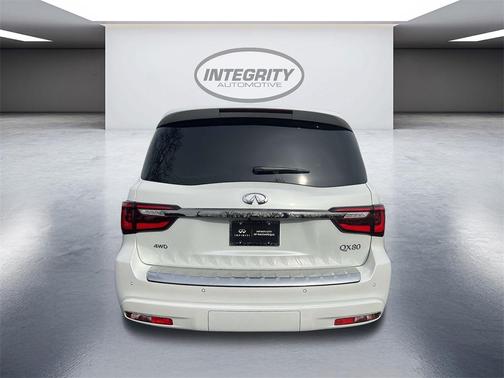2024 INFINITI QX80 SENSORY
