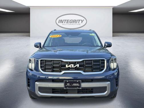 Midnight Black 2023 Kia Telluride S
