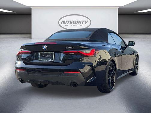Black Sapphire Metallic 2023 BMW 430 i xDrive