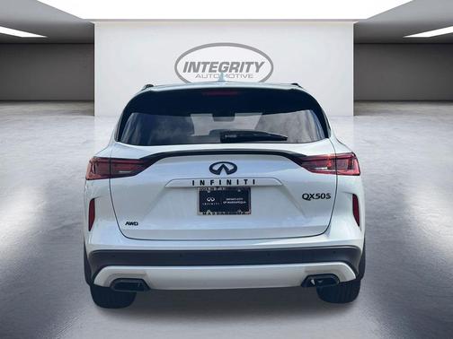 Radiant White 2023 INFINITI QX50 SPORT