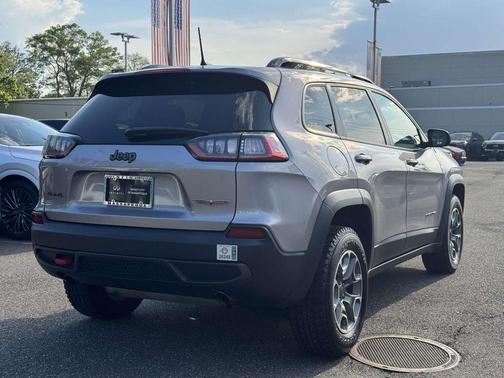 Billet Silver Metallic Clearcoat 2022 Jeep Cherokee Trailhawk