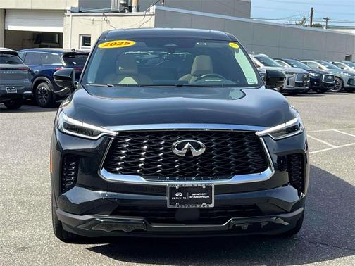 2025 INFINITI QX60 Pure