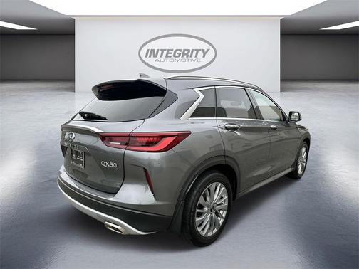 2024 INFINITI QX50 Luxe