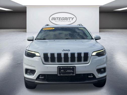 Bright White Clearcoat 2021 Jeep Cherokee Limited