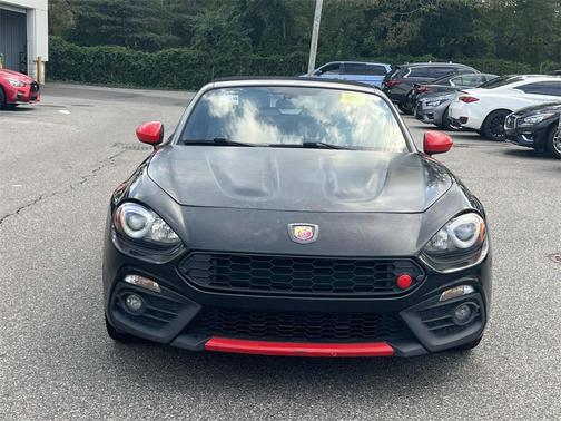 2019 FIAT 124 Spider Abarth