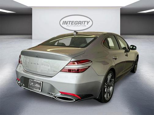2024 Genesis G70 2.5T