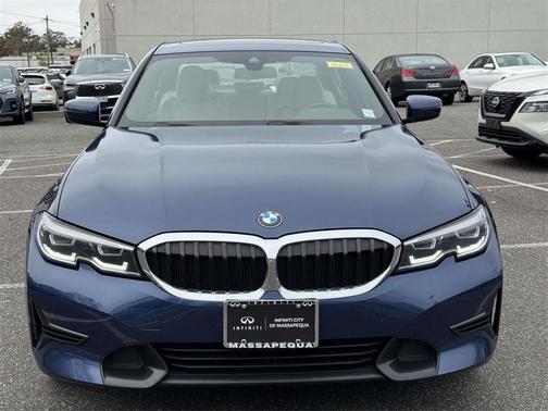 2022 BMW 330 i xDrive