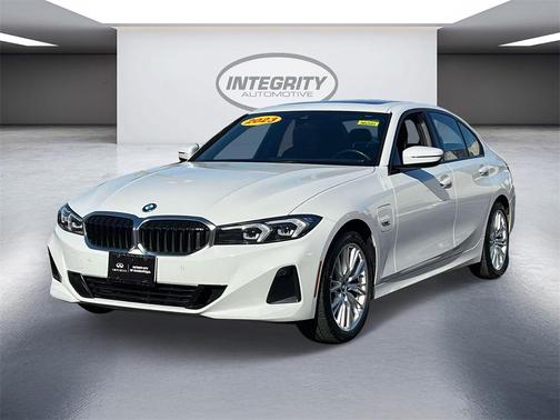 2023 BMW 330e xDrive