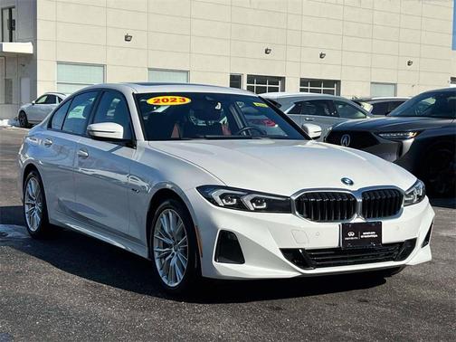 2023 BMW 330e xDrive