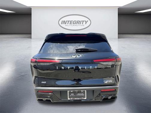 2022 INFINITI QX60 Pure