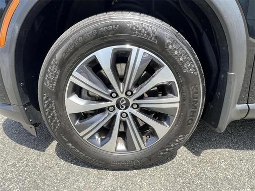 2022 INFINITI QX60 Pure