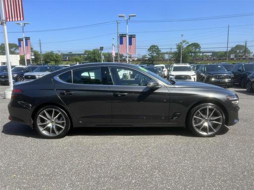 2024 Genesis G70 2.5T