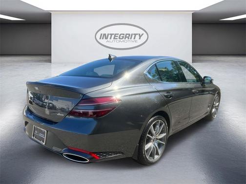 2024 Genesis G70 2.5T