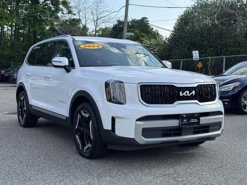 Glacial White Pearl 2024 Kia Telluride EX