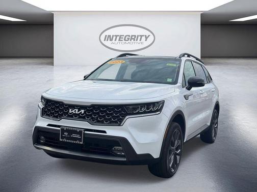 Glacial White Pearl 2023 Kia Sorento X-Line EX