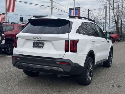 2023 Kia Sorento X-Line EX