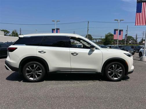 2025 INFINITI QX60 Luxe