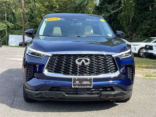 2025 INFINITI QX60 Pure