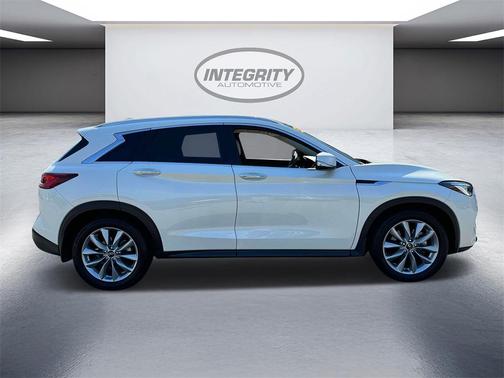 2022 INFINITI QX50 Luxe